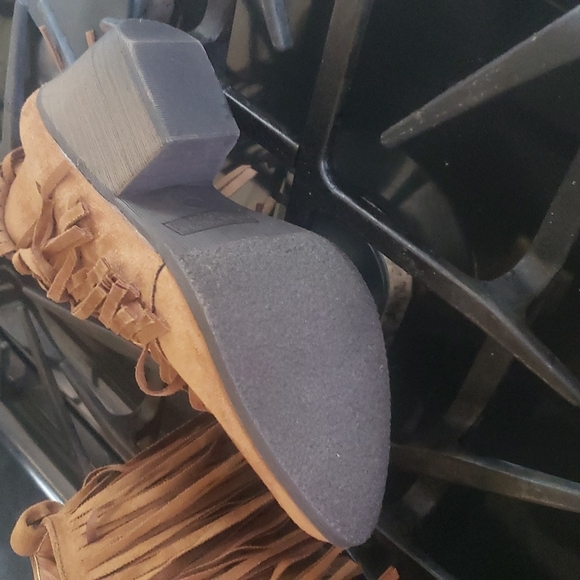 Coconuts fringe booties size 7 - Picture 1 of 4